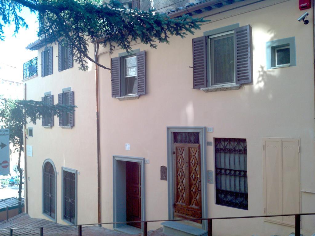 B&B Alla Maison Di Alessia Perugia Ruang foto